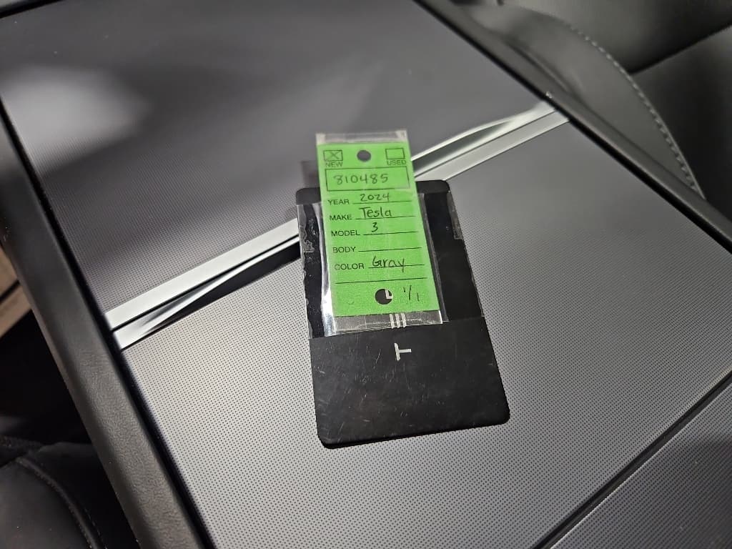 2024 Tesla Model 3 view 22
