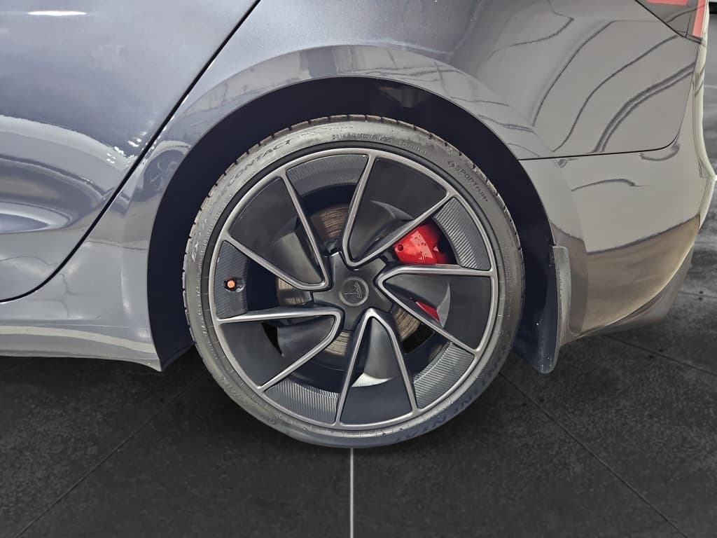2024 Tesla Model 3 view 31
