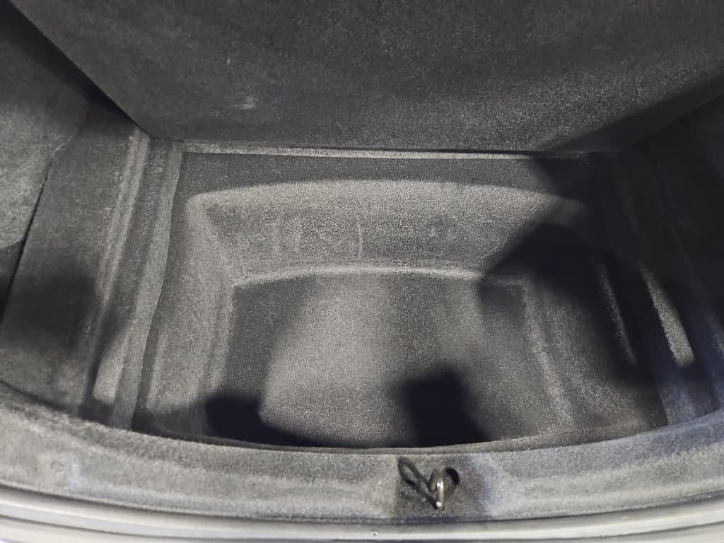 2024 Tesla Model 3 view 26