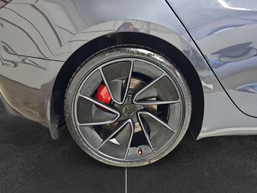 2024 Tesla Model 3 view 33