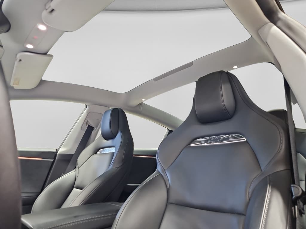 2024 Tesla Model 3 view 23