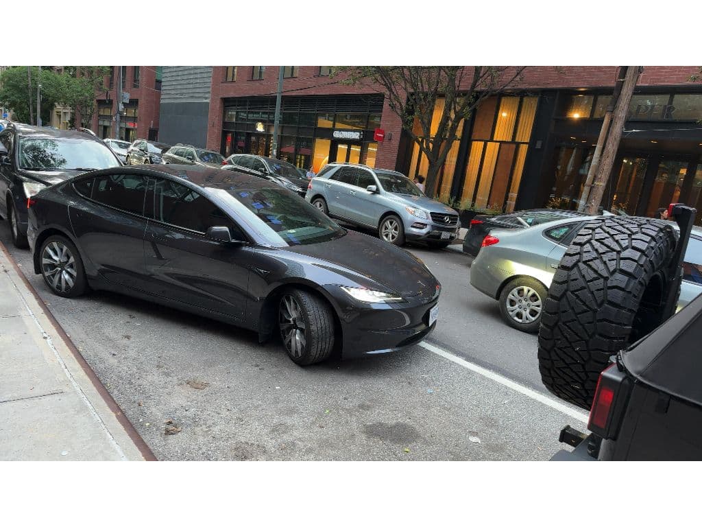 2024 Tesla Model 3 view 2