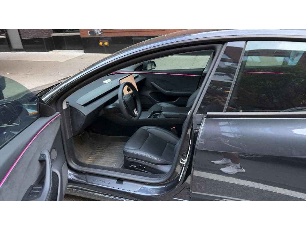 2024 Tesla Model 3 view 5