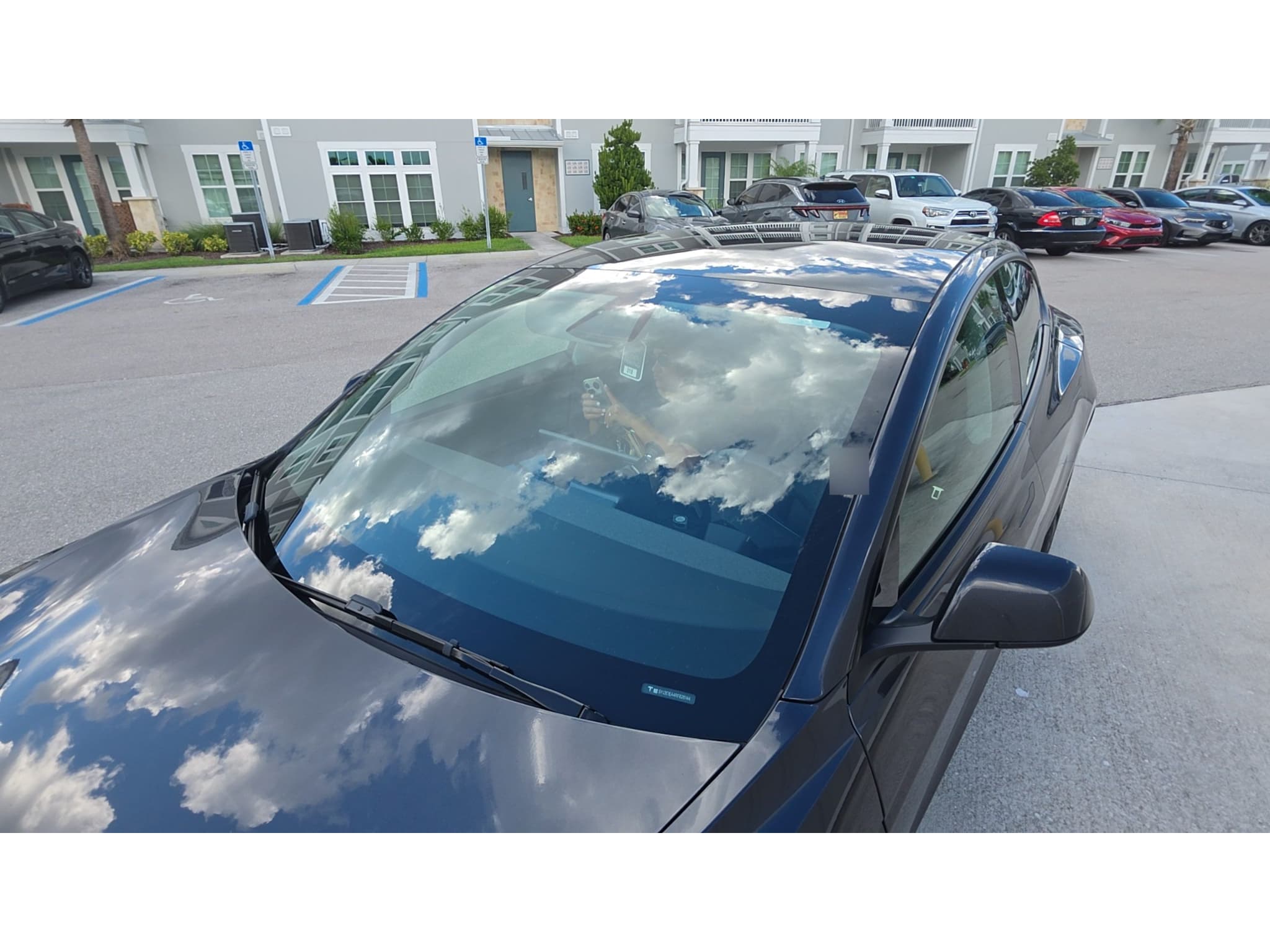 2024 Tesla Model 3 view 9