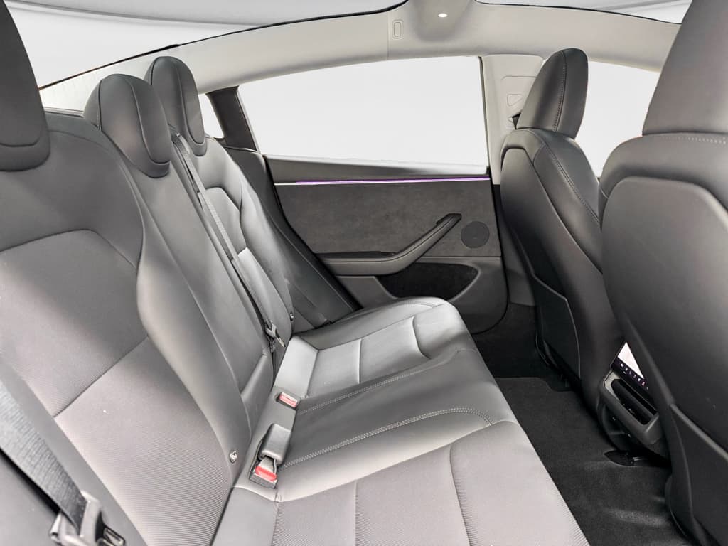 2024 Tesla Model 3 view 19