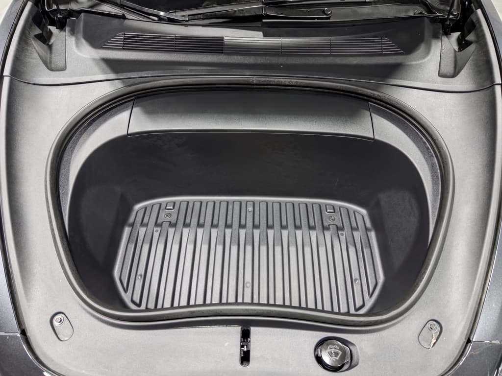 2024 Tesla Model 3 view 23