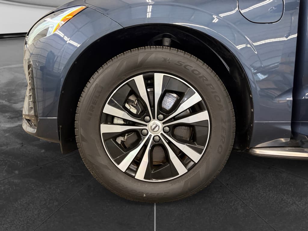 2024 Volvo XC60 view 30