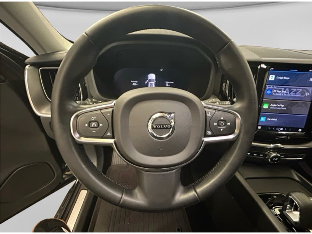 2024 Volvo XC60 view 4