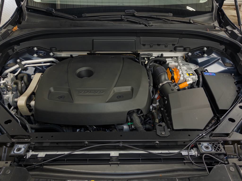 2024 Volvo XC60 view 28