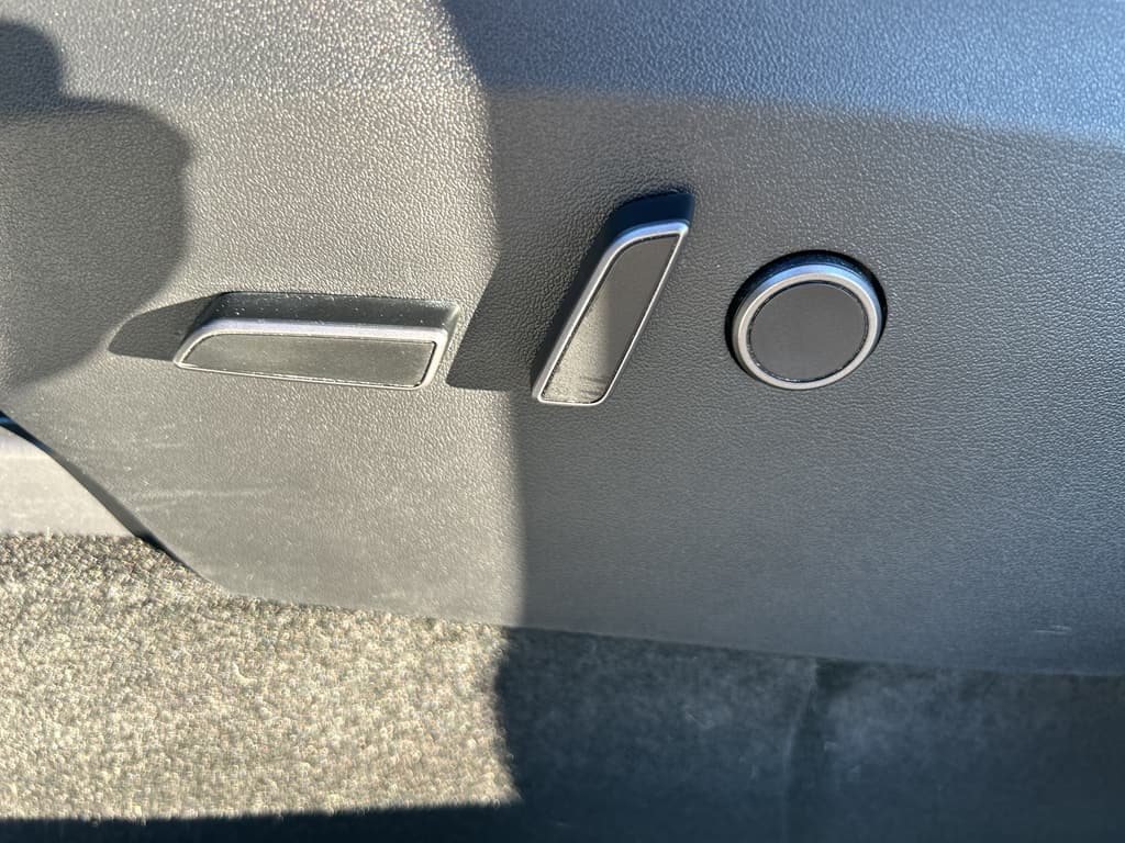 2023 Tesla Model Y view 7