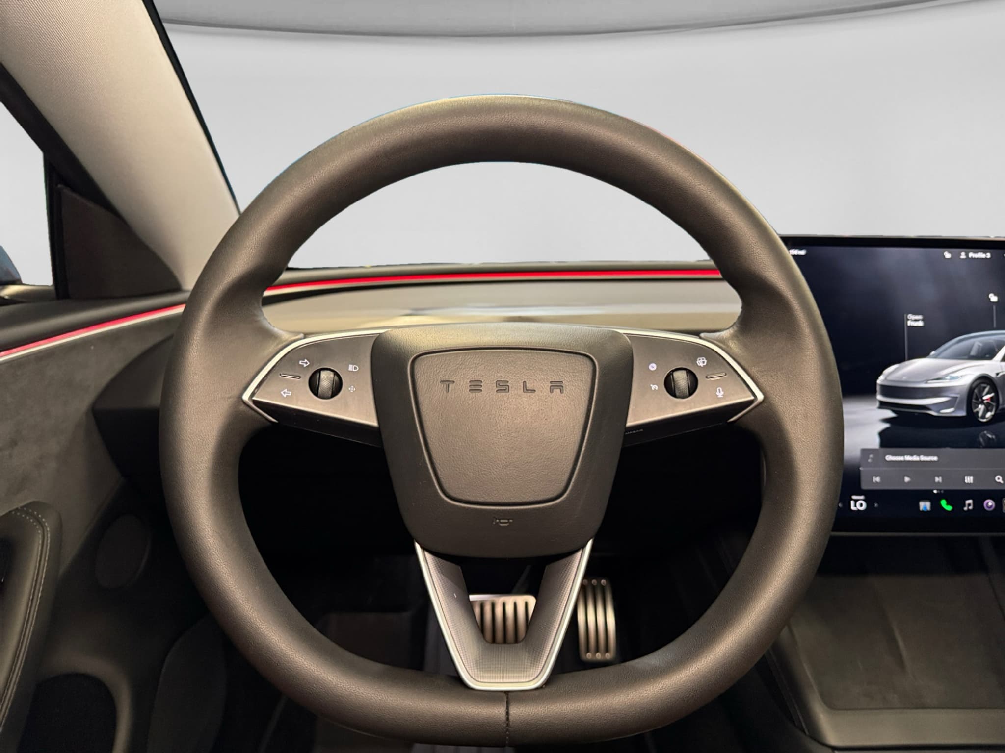 2024 Tesla Model 3 view 8