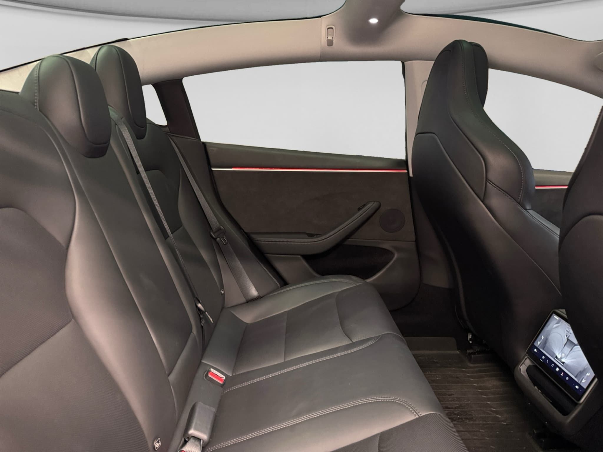 2024 Tesla Model 3 view 21