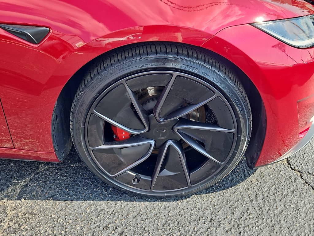 2024 Tesla Model 3 view 33