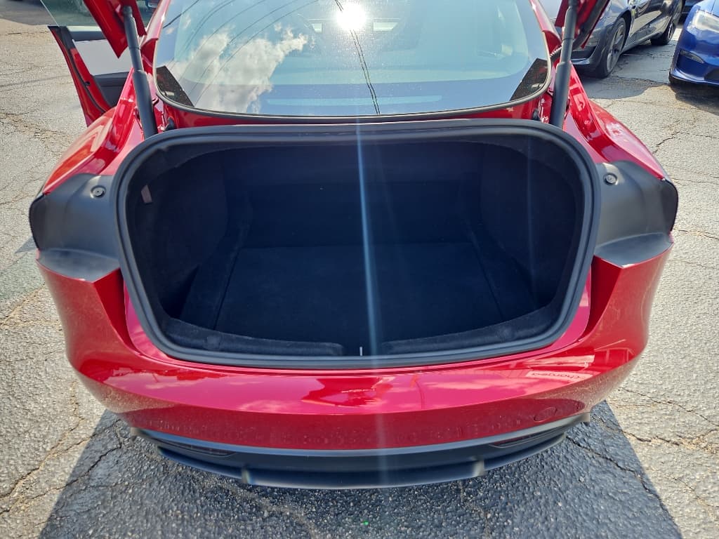 2024 Tesla Model 3 view 23