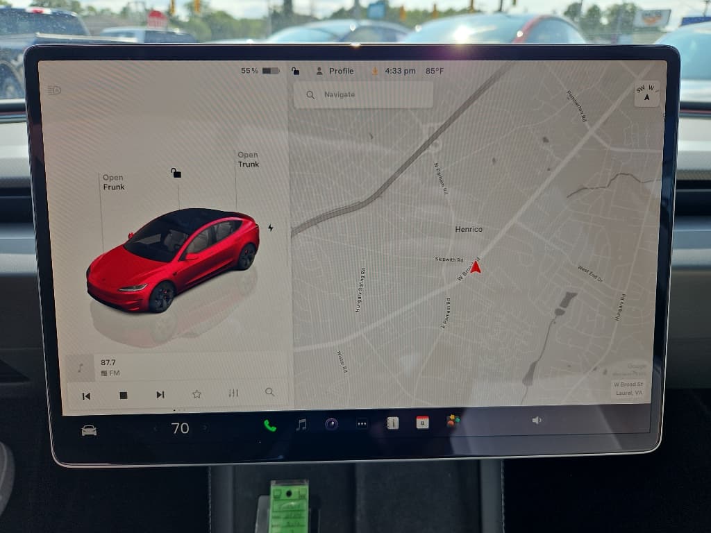 2024 Tesla Model 3 view 9