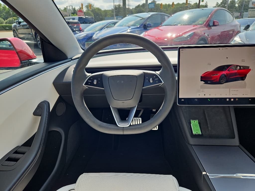 2024 Tesla Model 3 view 7