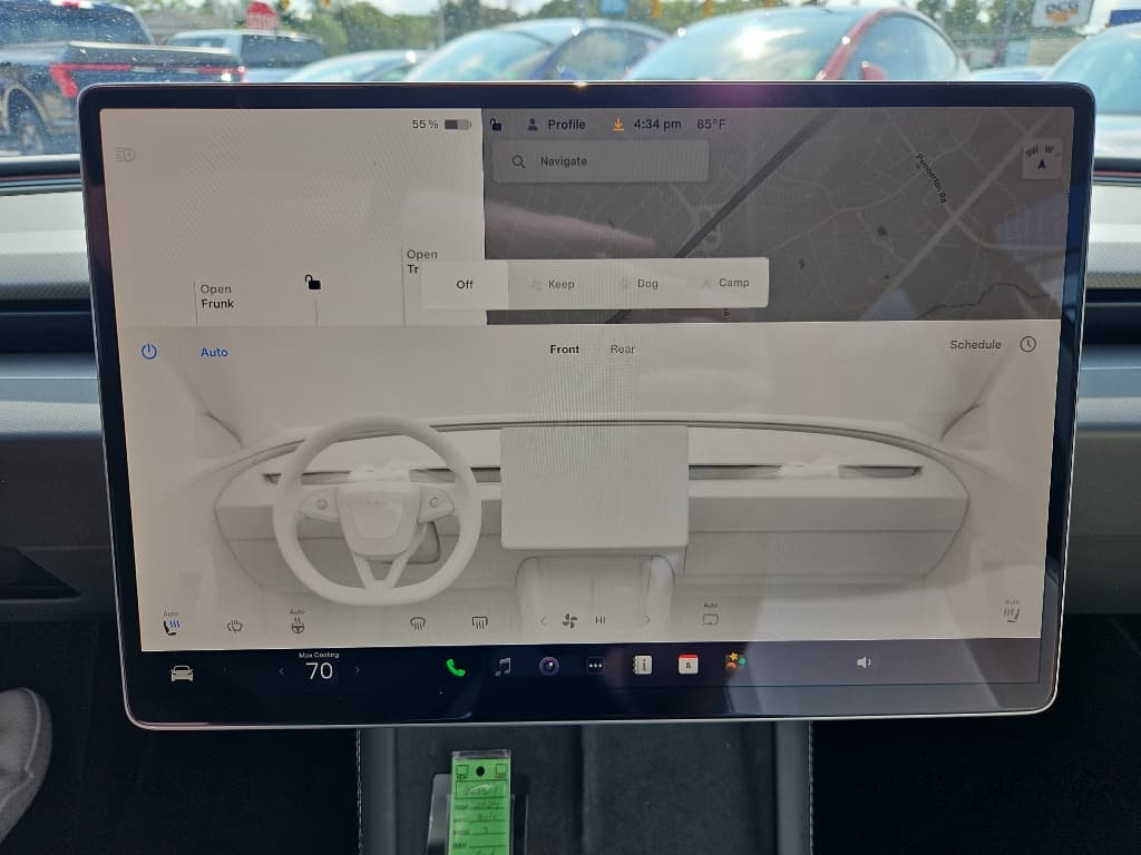2024 Tesla Model 3 view 10