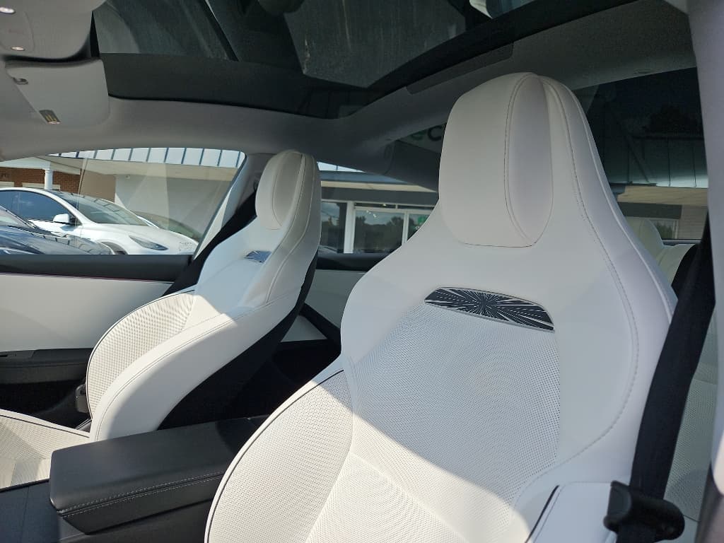 2024 Tesla Model 3 view 22