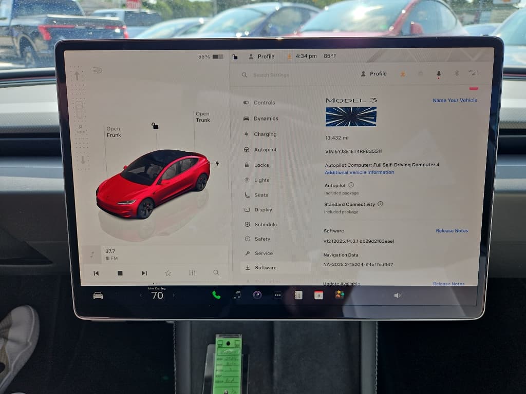 2024 Tesla Model 3 view 8