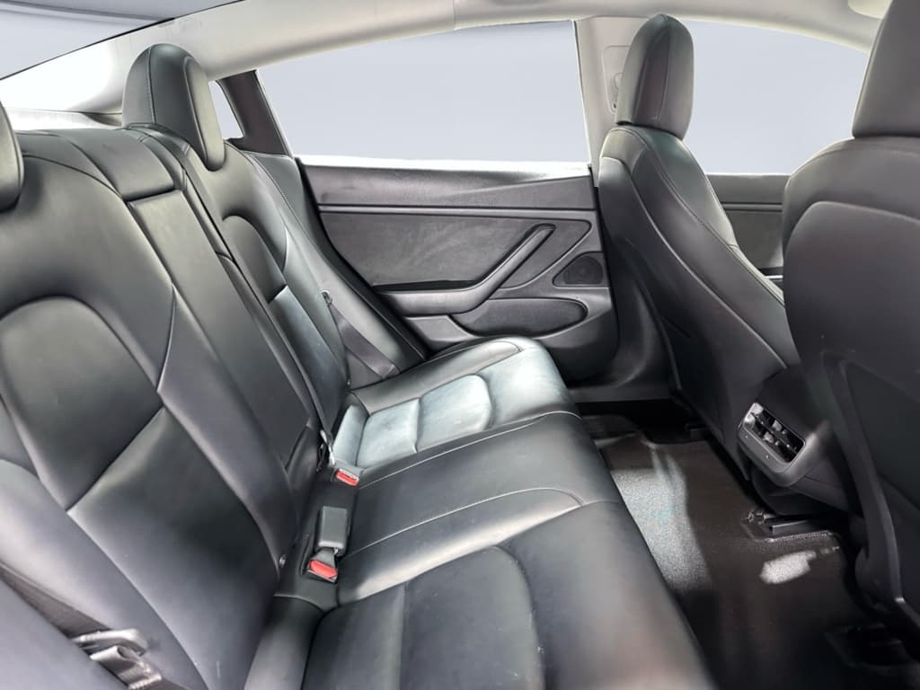 2021 Tesla Model 3 view 20