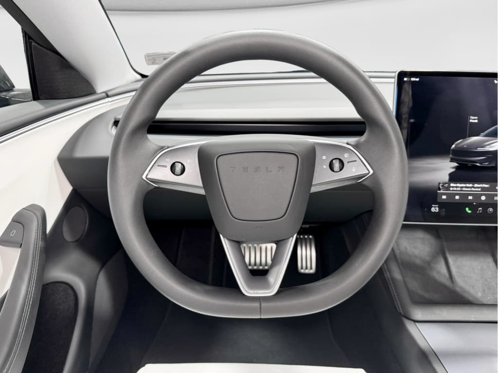 2024 Tesla Model 3 view 8