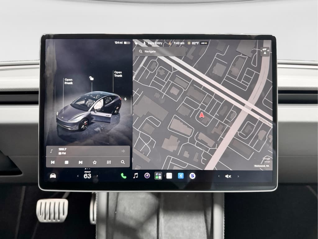 2024 Tesla Model 3 view 9