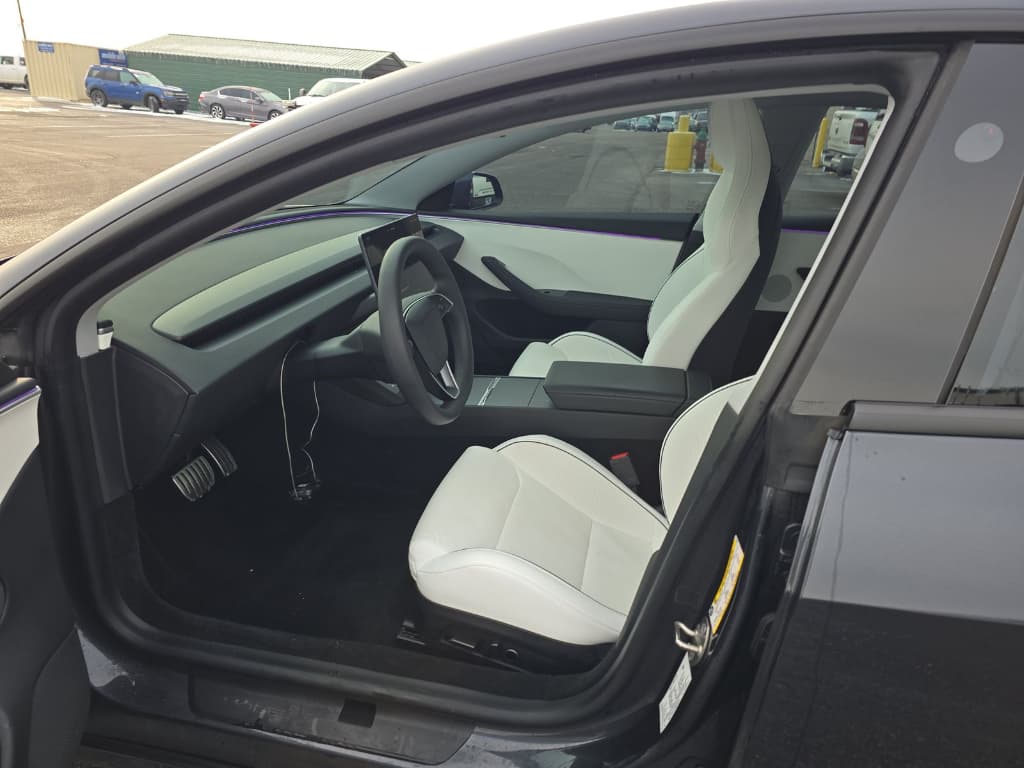 2024 Tesla Model 3 view 1