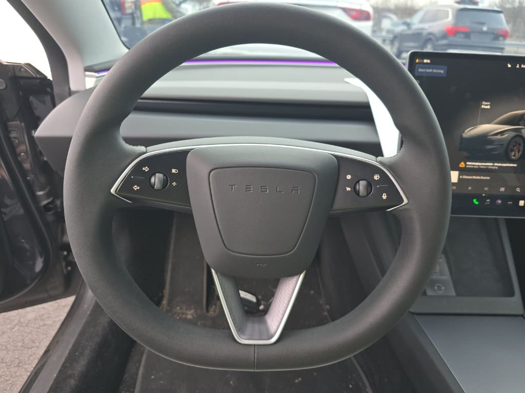 2024 Tesla Model 3 view 3