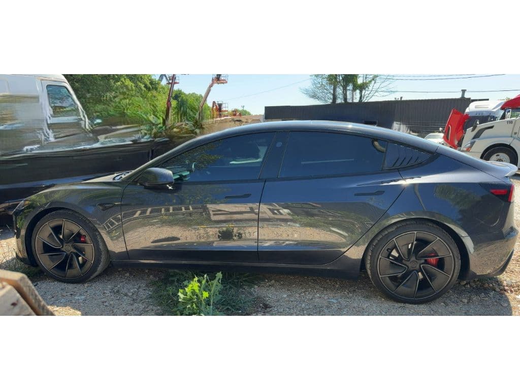 2024 Tesla Model 3 view 2