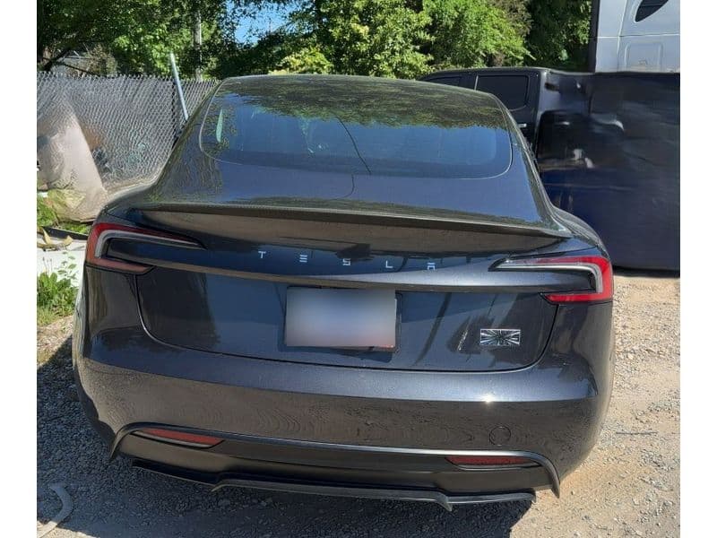 2024 Tesla Model 3 view 4