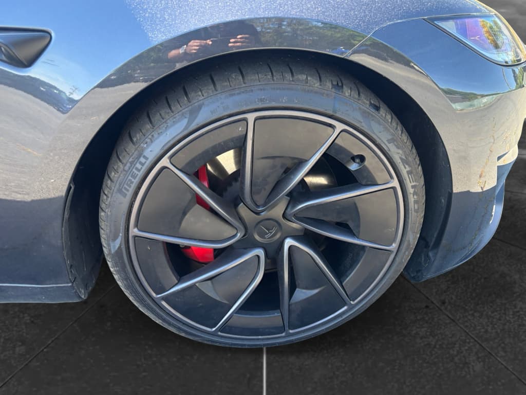 2024 Tesla Model 3 view 15