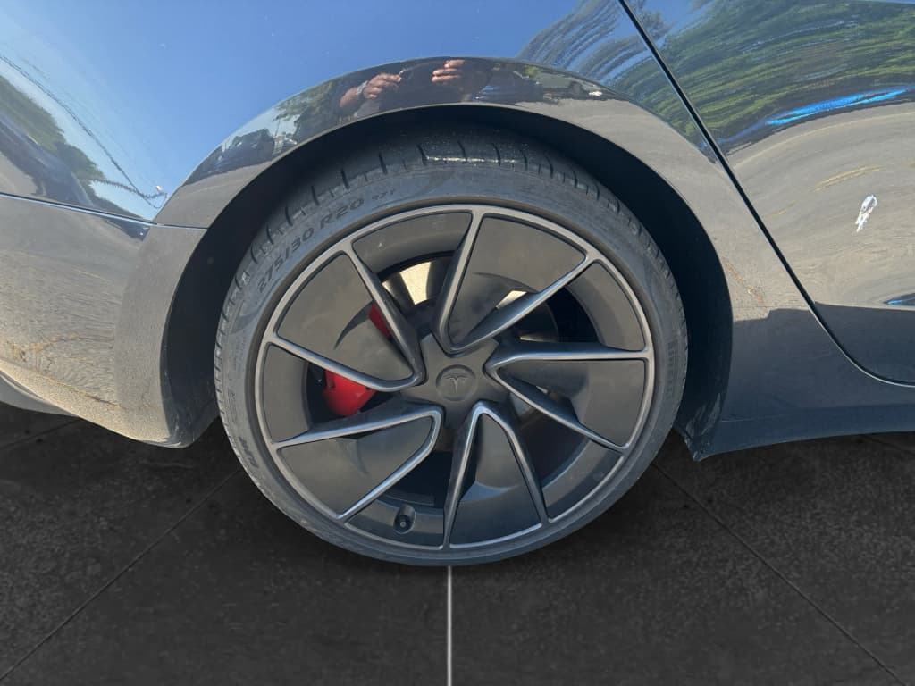 2024 Tesla Model 3 view 16