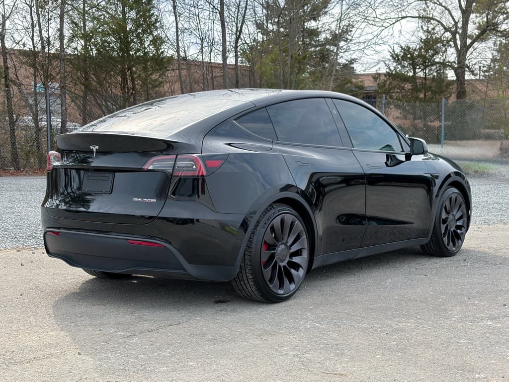 2023 Tesla Model Y view 3