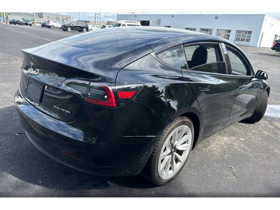 2021 Tesla Model 3 view 5