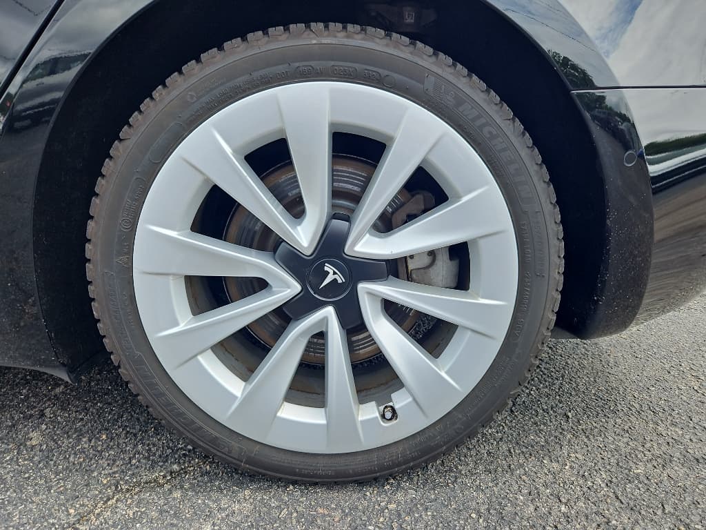 2021 Tesla Model 3 view 26