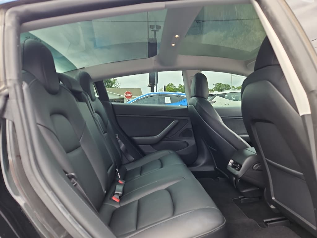 2021 Tesla Model 3 view 19