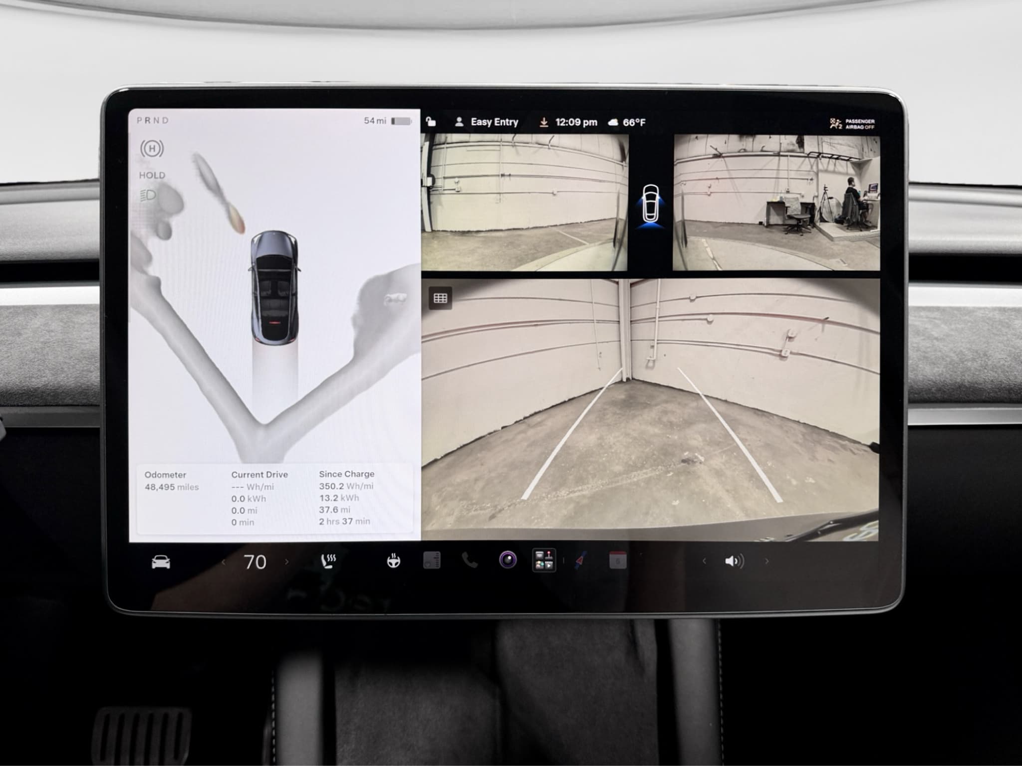2023 Tesla Model Y view 14