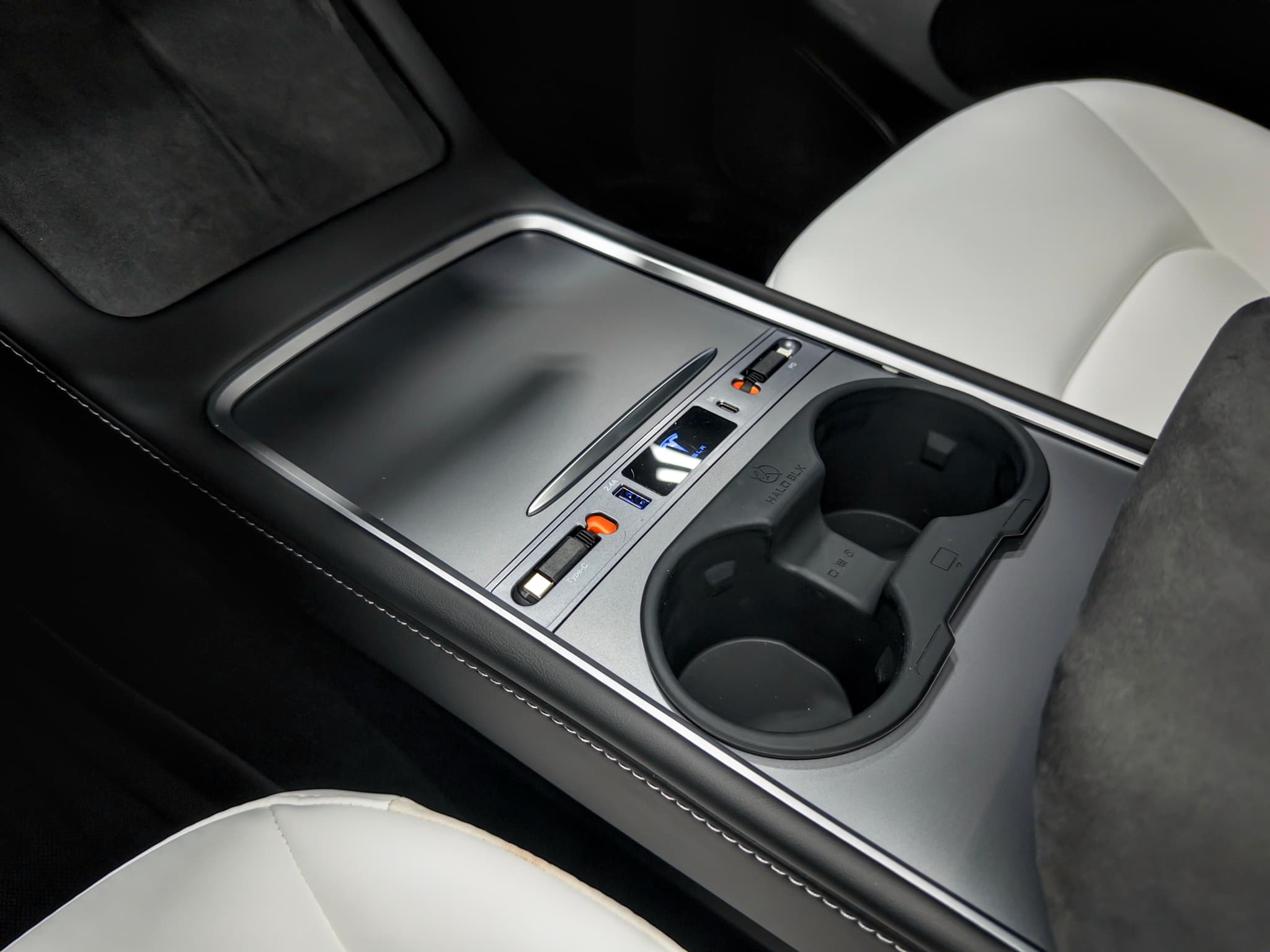 2023 Tesla Model Y view 18