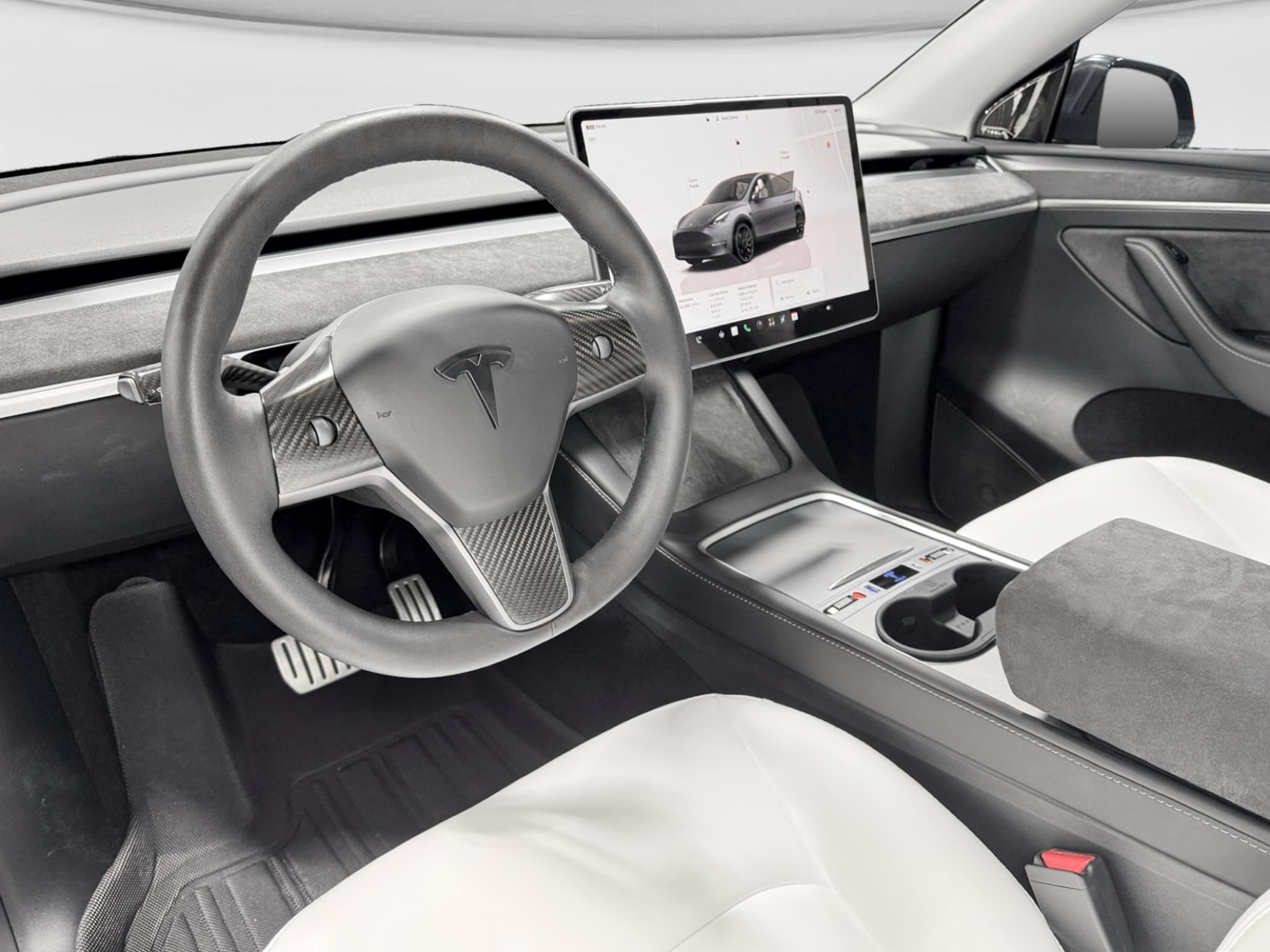2023 Tesla Model Y view 17