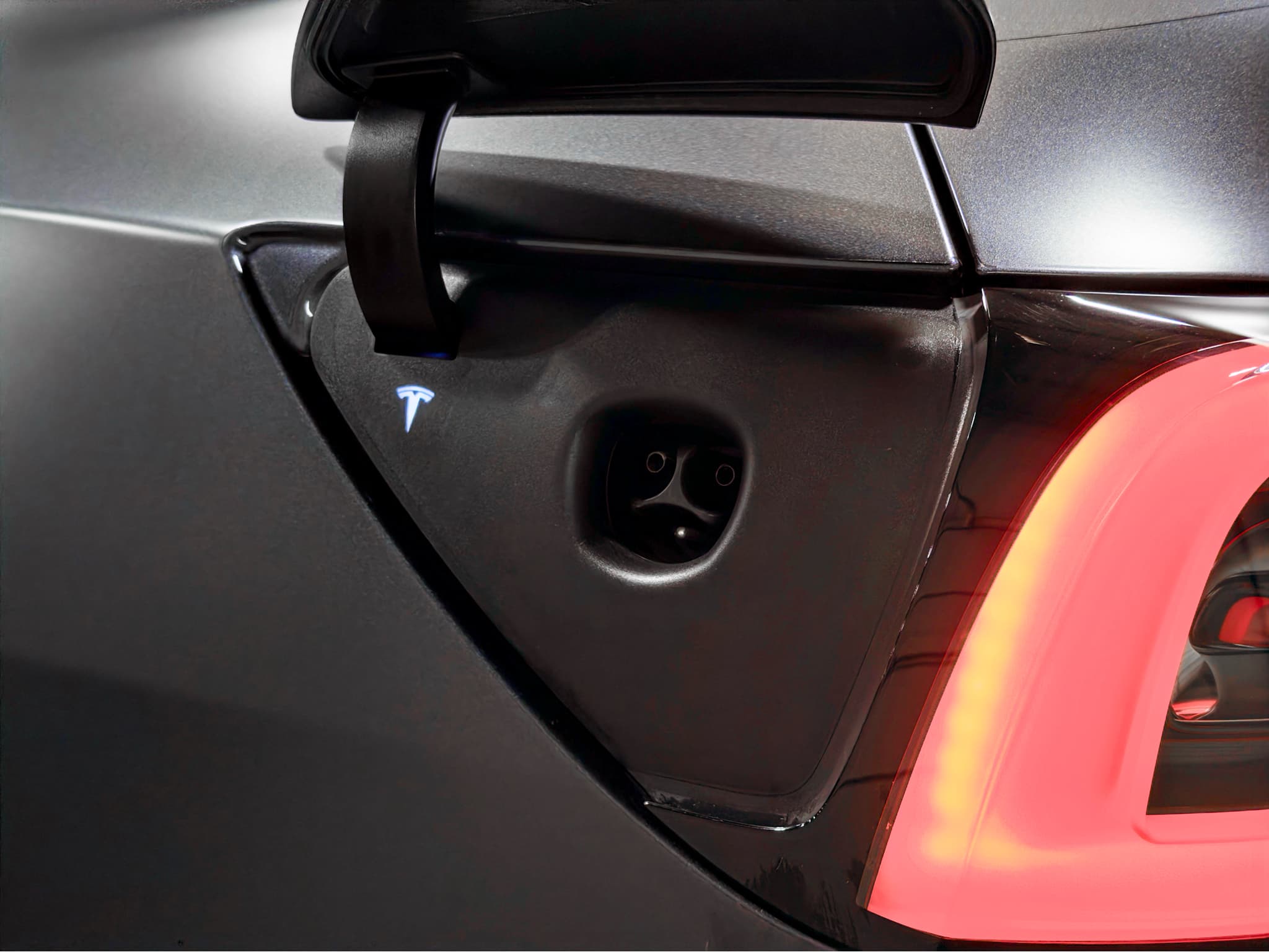 2023 Tesla Model Y view 5