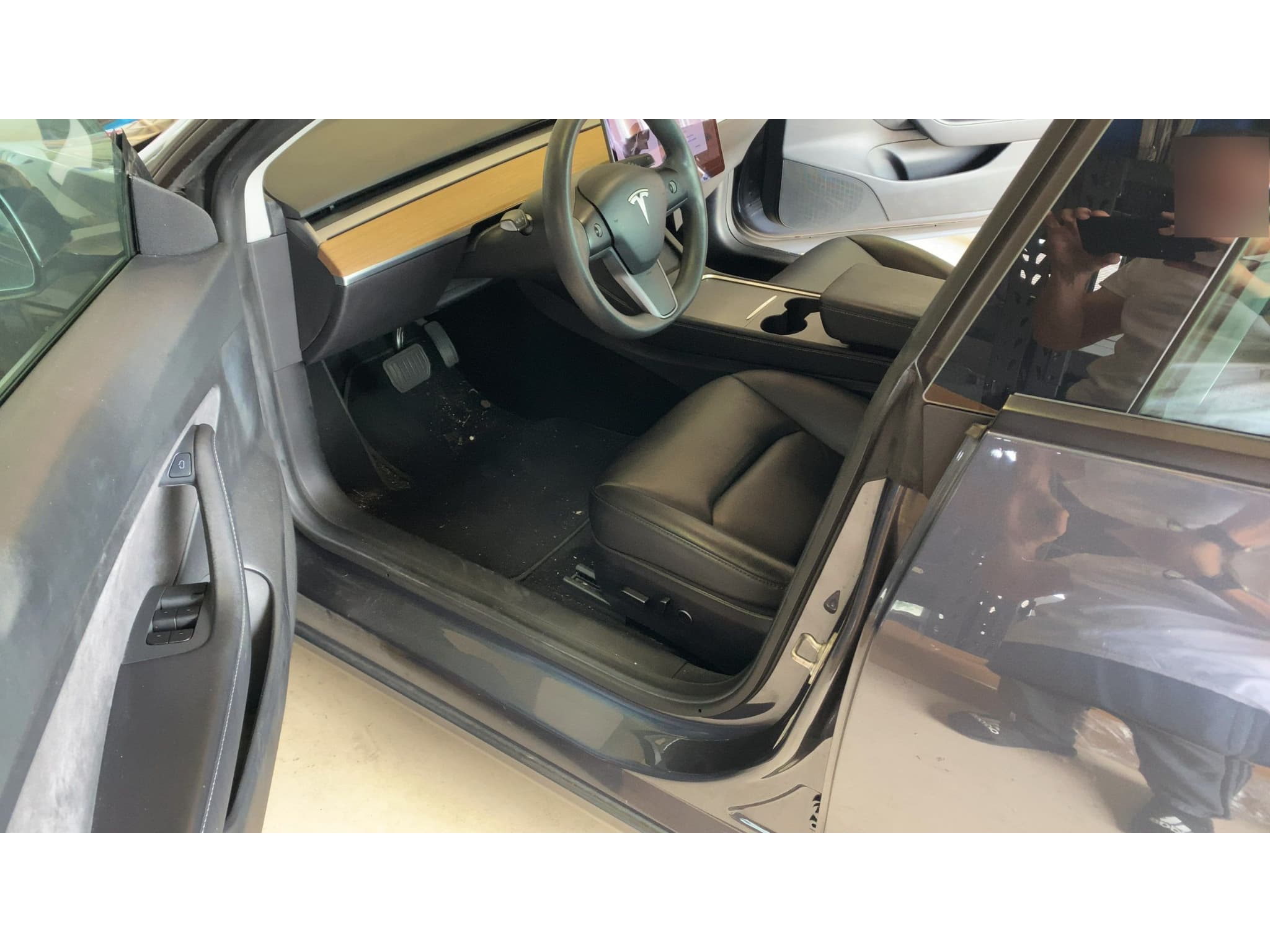 2021 Tesla Model 3 view 5