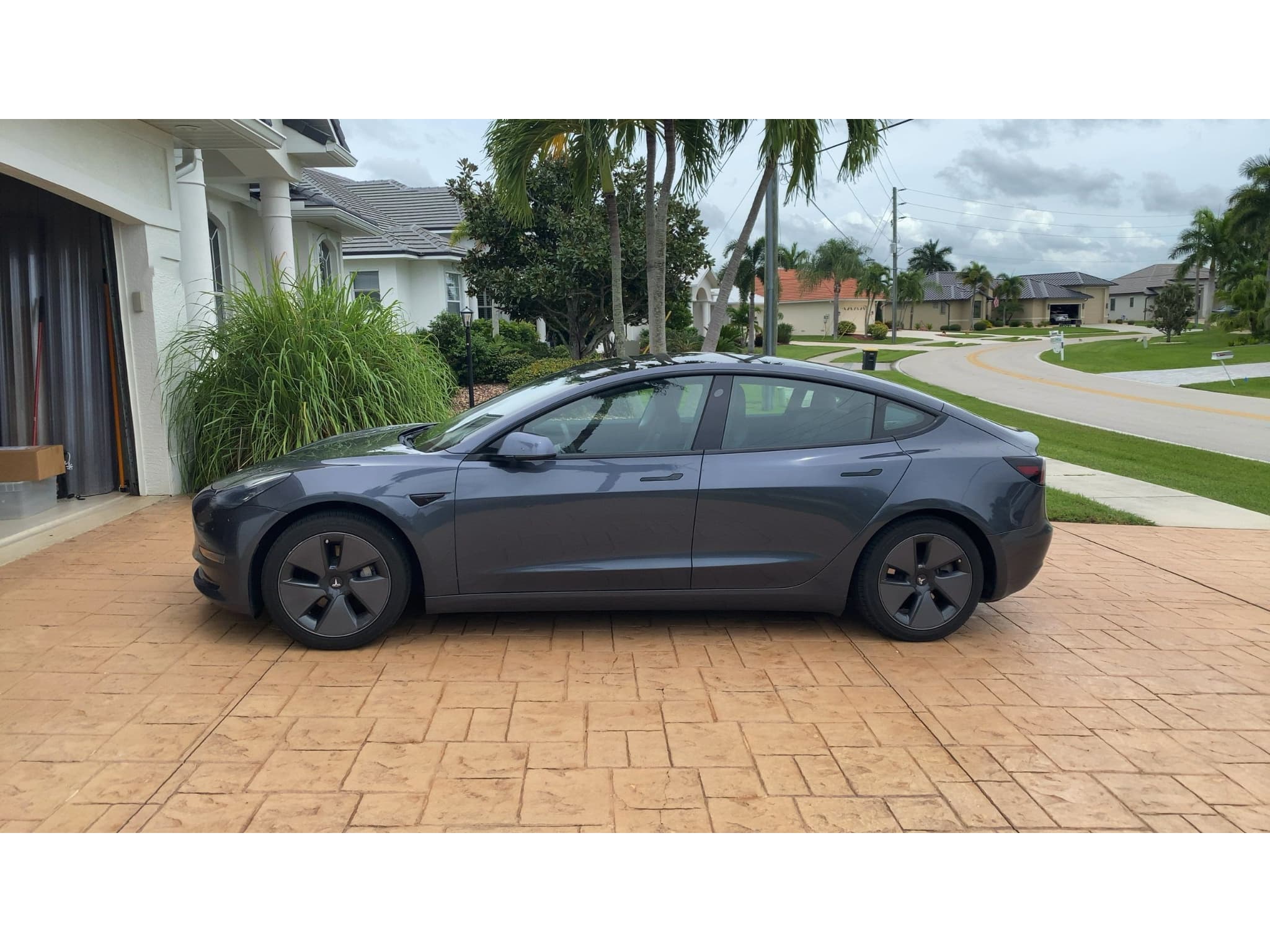 2021 Tesla Model 3 view 2