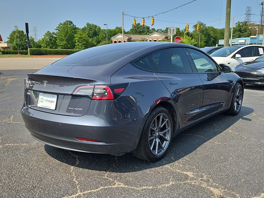 2021 Tesla Model 3 view 3