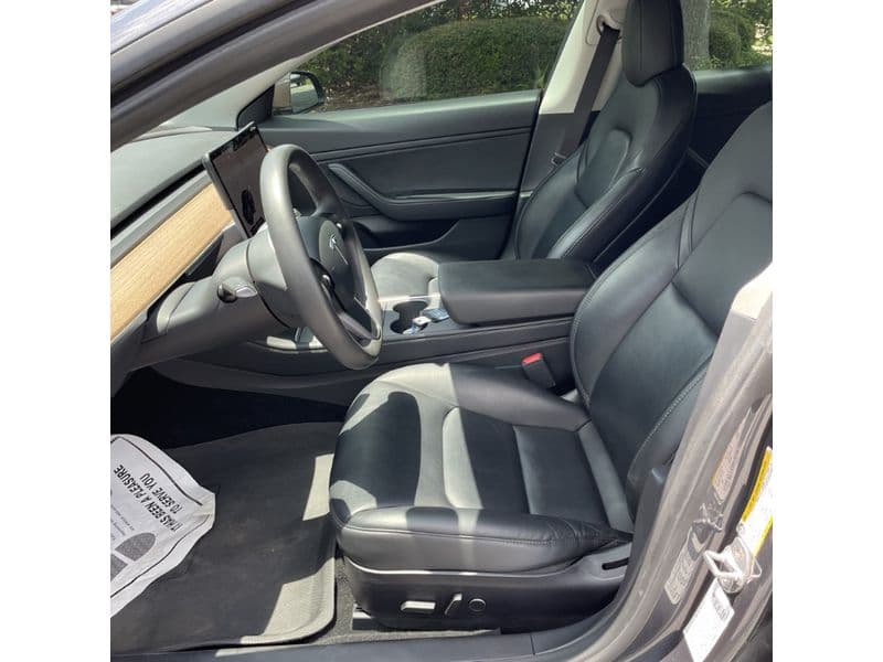 2021 Tesla Model 3 view 9