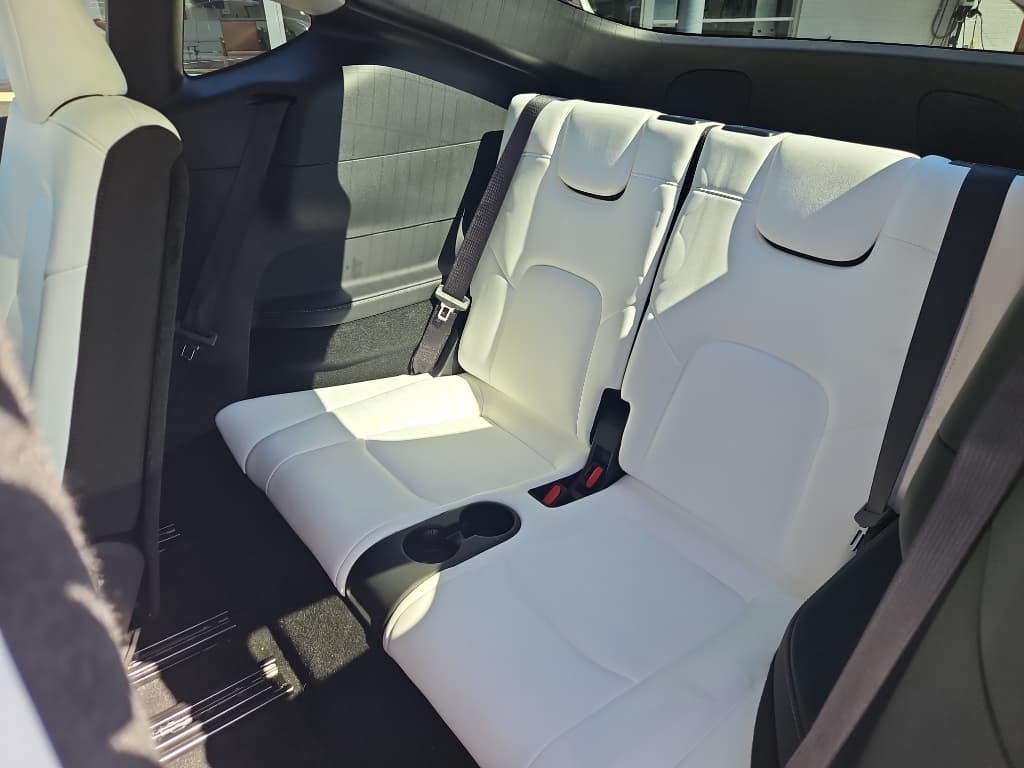 2023 Tesla Model Y view 21