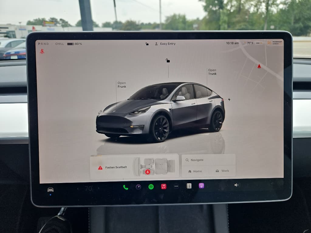 2023 Tesla Model Y view 17