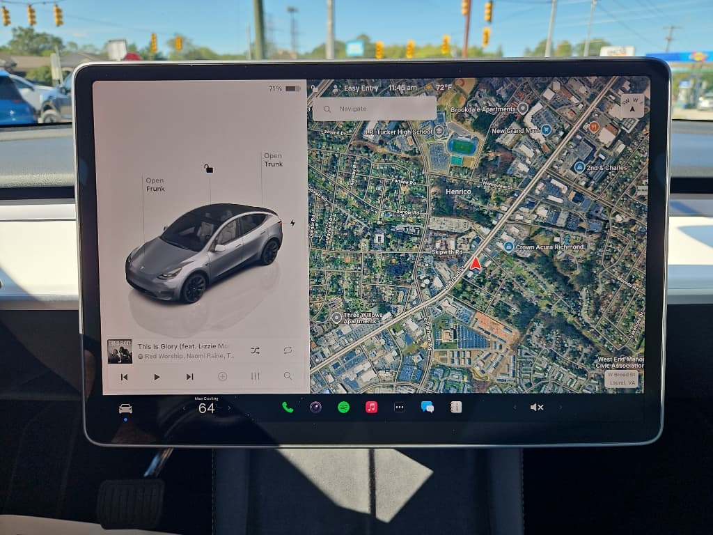 2023 Tesla Model Y view 10