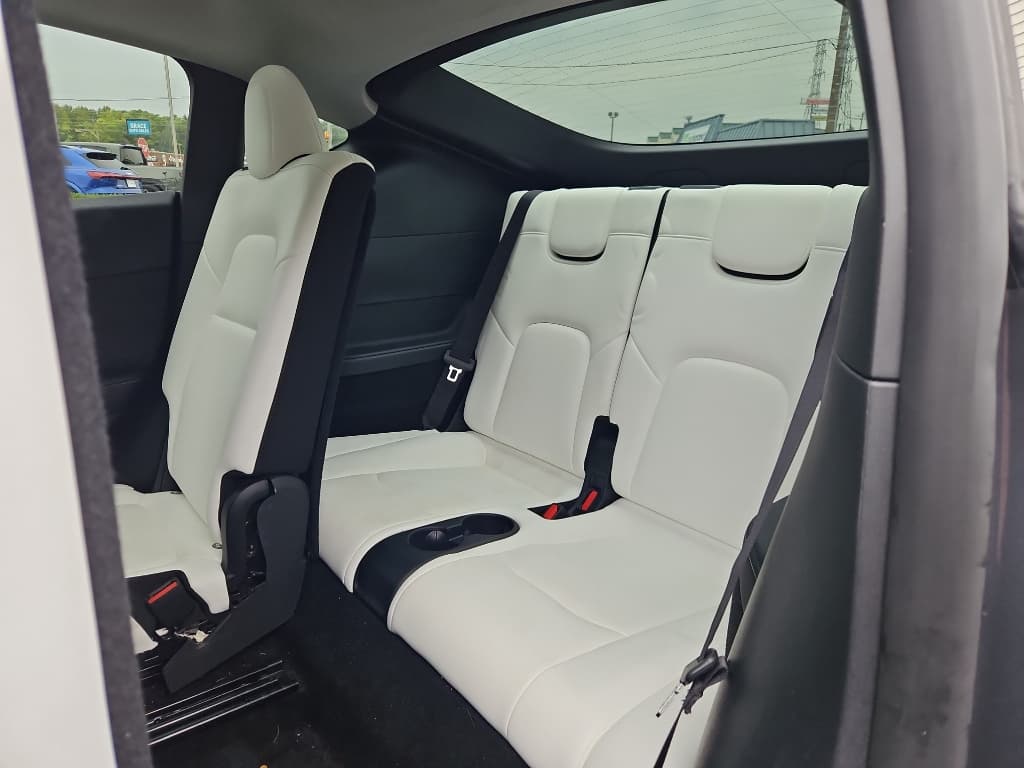 2023 Tesla Model Y view 12