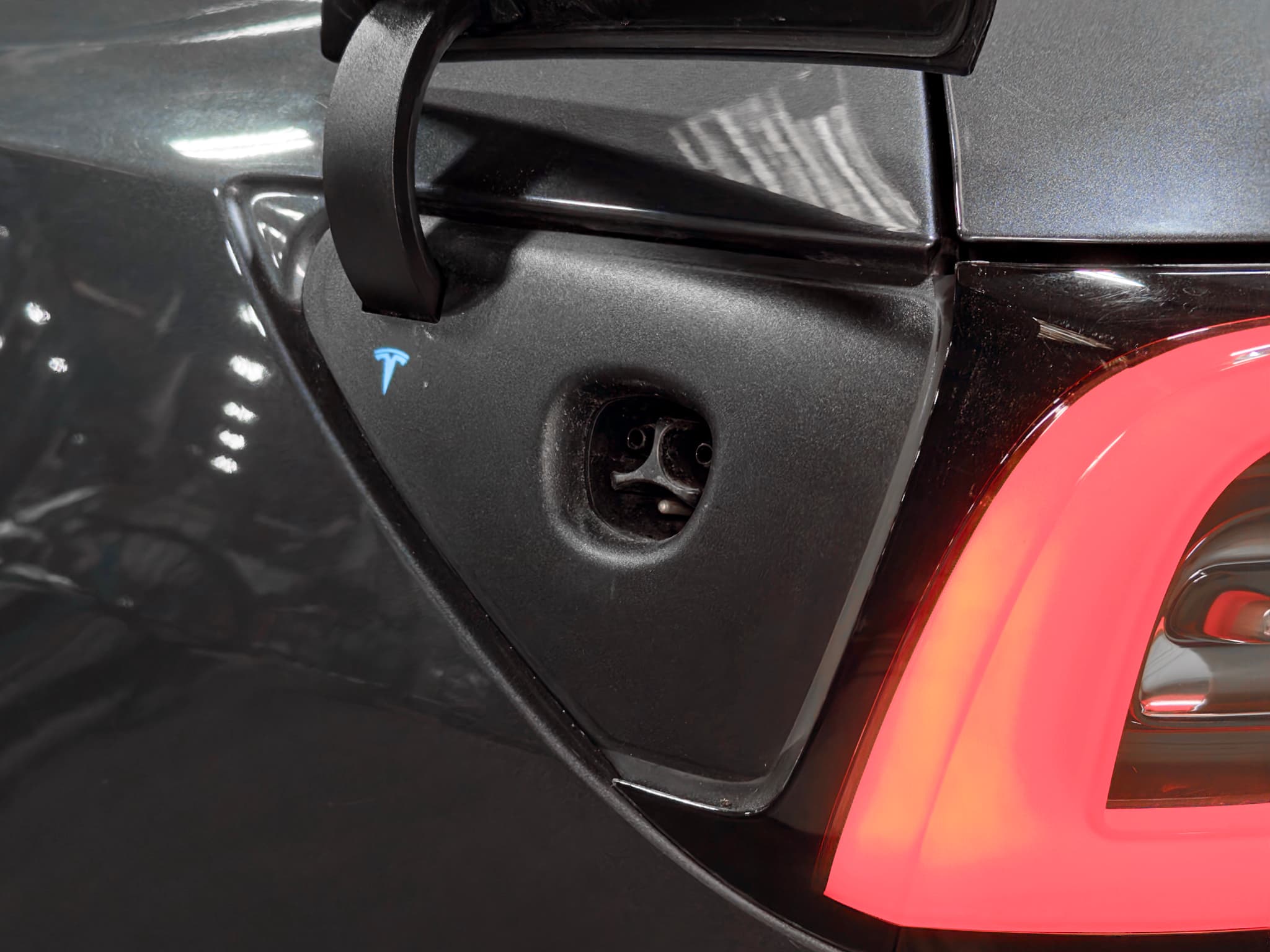 2021 Tesla Model 3 view 5