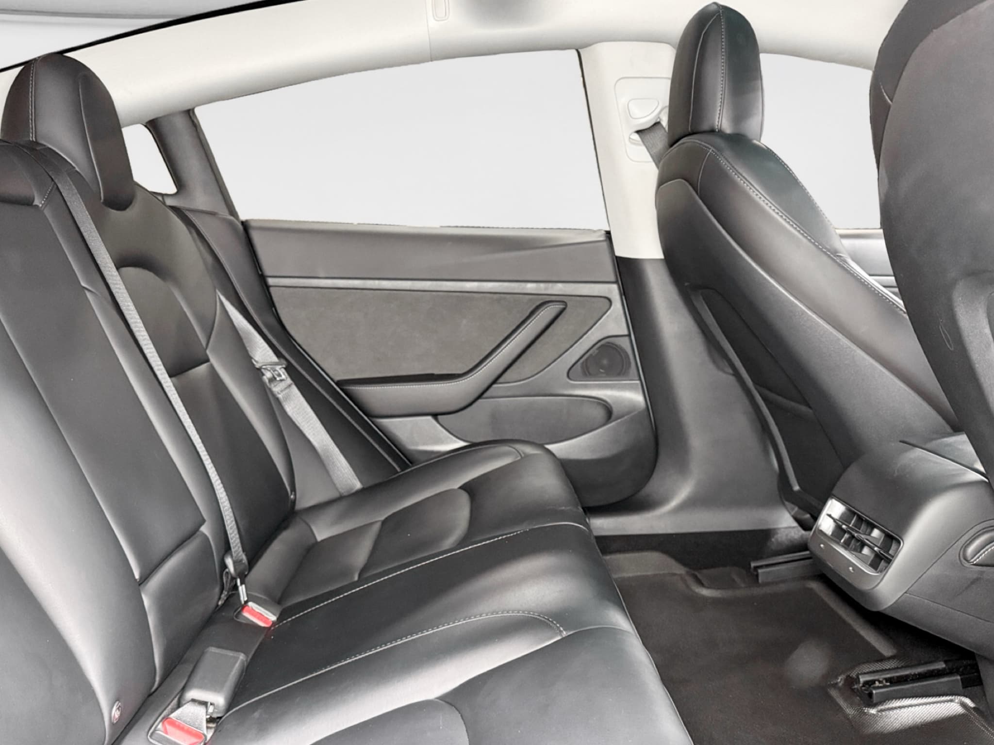 2021 Tesla Model 3 view 20
